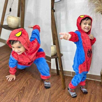 PIJAMA DE NIÑO SPIDERMAN.
